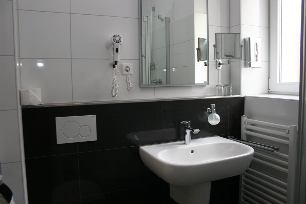 Hotel Petersen Bad Zwischenahn Dış mekan fotoğraf